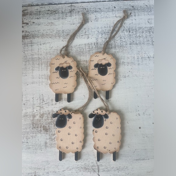 Sheep Ornaments With Hanger 4/bag - Picture 2 of 12
